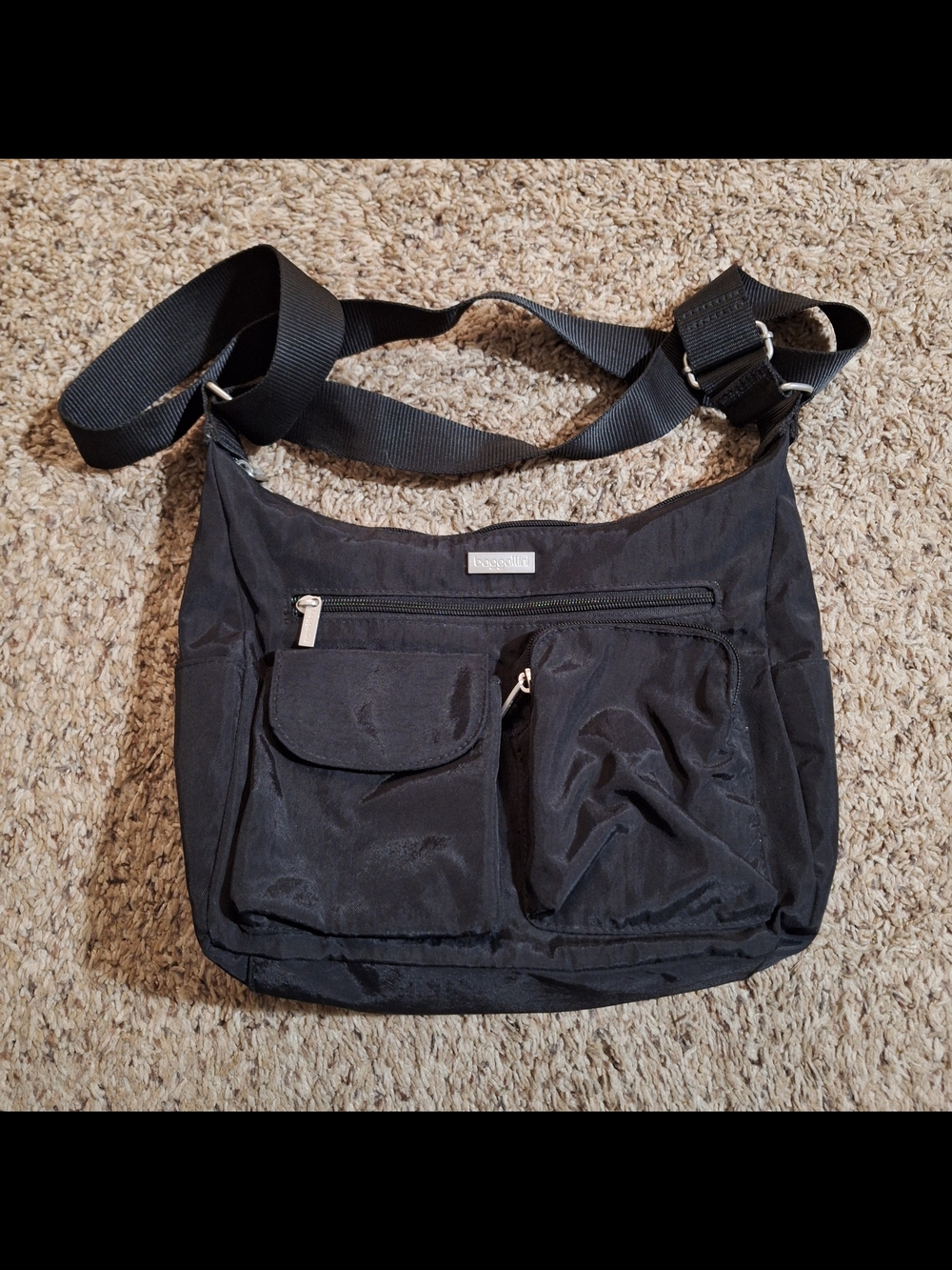 Baggallini Black Nylon Crossbody Messenger Bag Organizer Purse